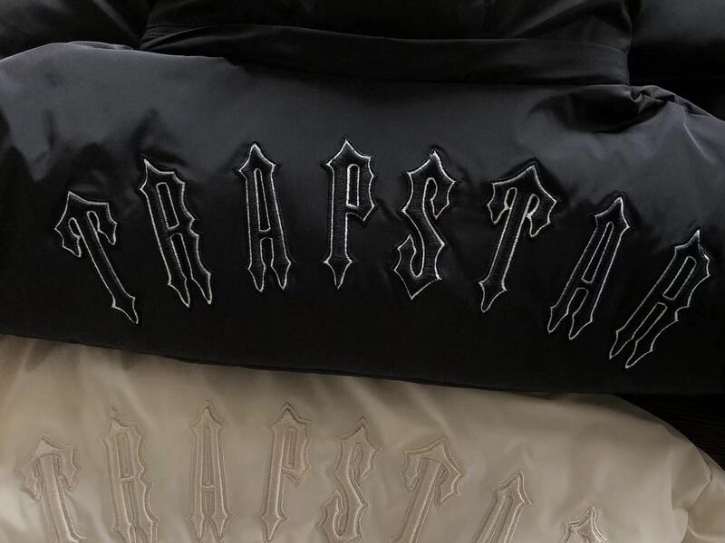 Trapstar Irongate Hooded Puffer Jacket