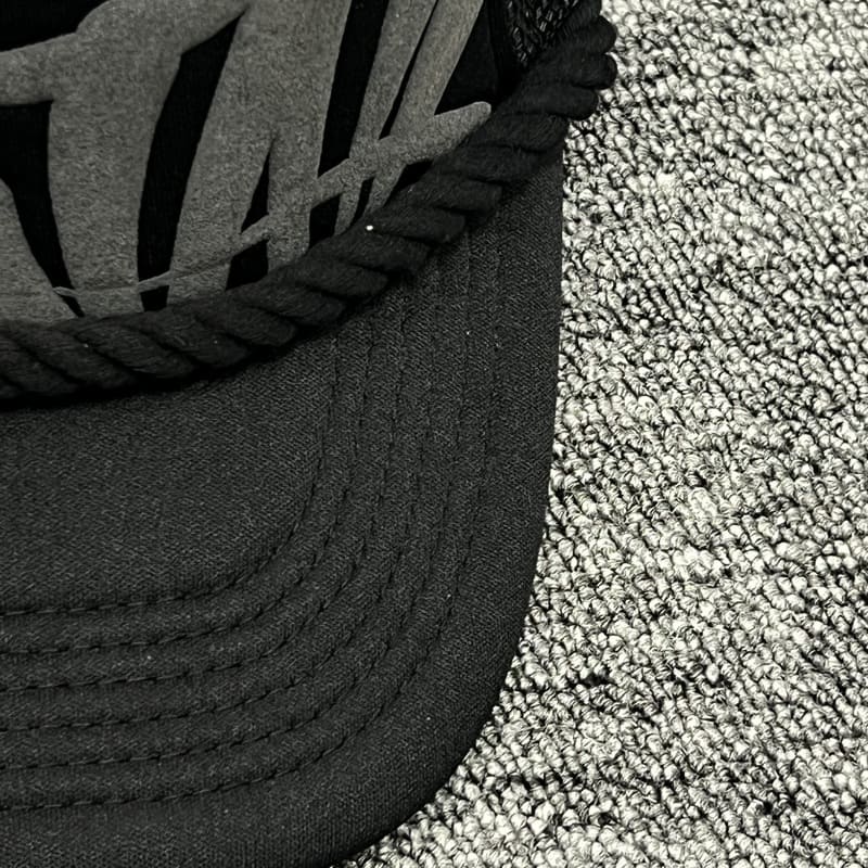 SynaWorld Black Trucker Cap