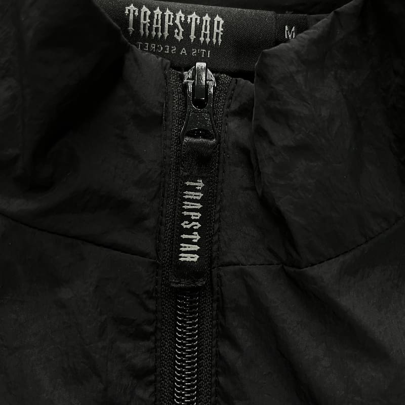 Trapstar Irongate 2.0 Shellsuit Red Black
