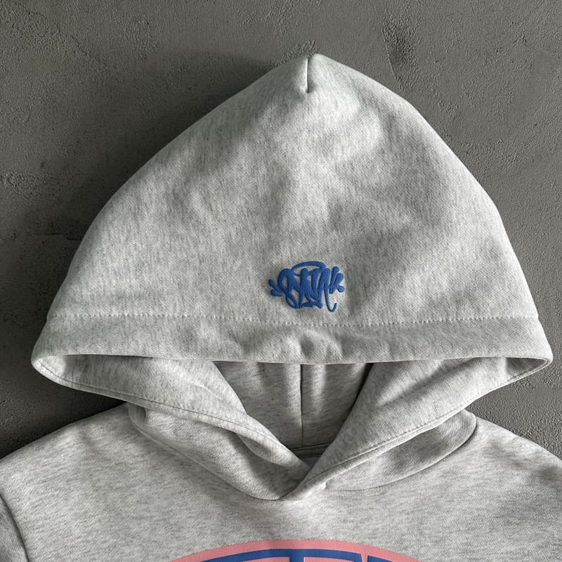 Syna World College Logo Set Grey/Pink
