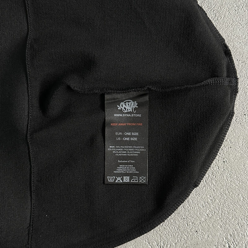 Synaworld Black/Red Beanie