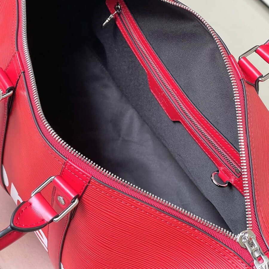 Louis Vuitton x Supreme Keepall Bandouliere Bag