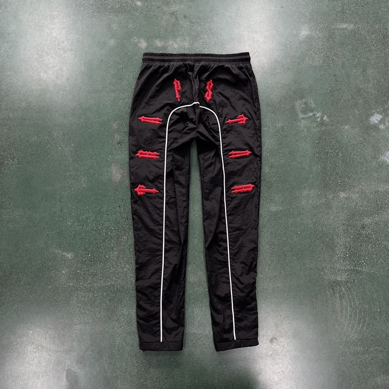 Trapstar Irongate 2.0 Shellsuit Red Black