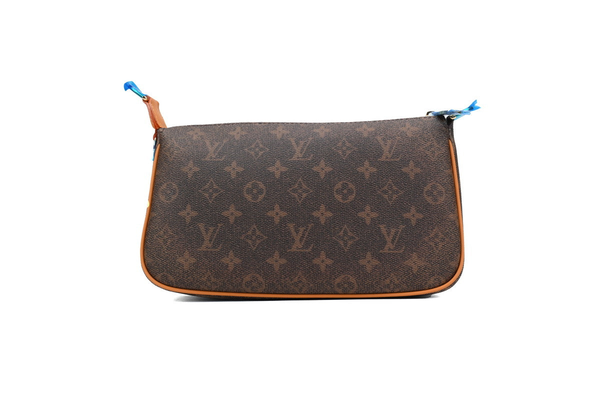 LOUIS VUITTON Pochette Accessoire XL