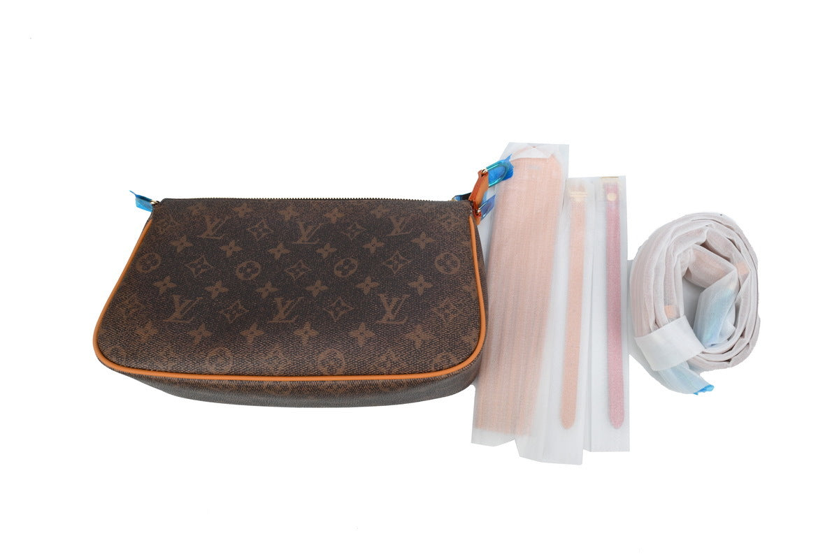 LOUIS VUITTON Pochette Accessoire XL