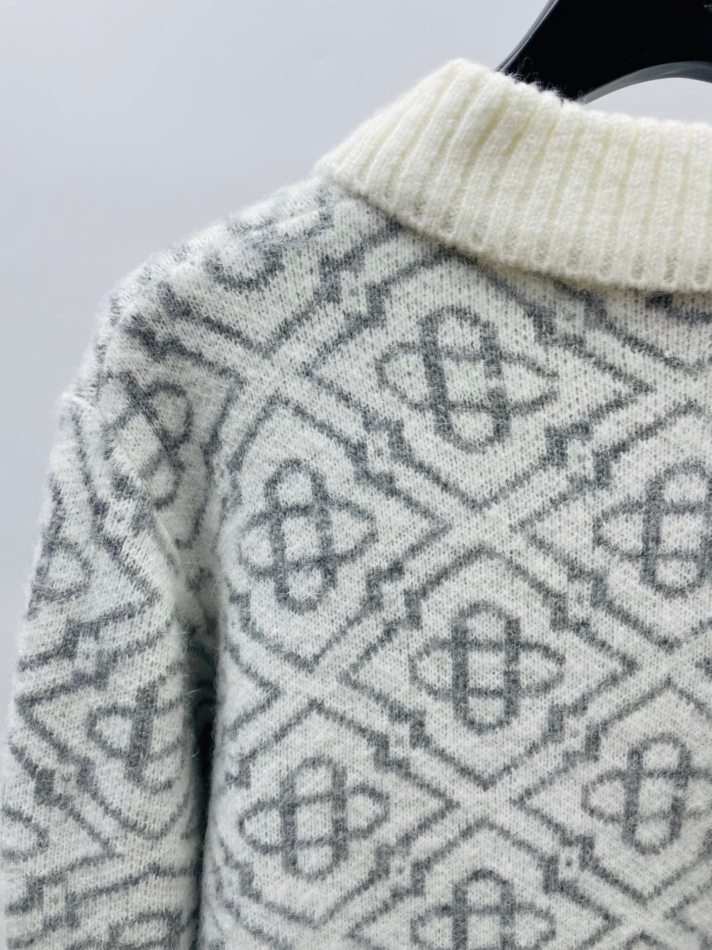 Casablanca Patterned Zip Knitwear | White