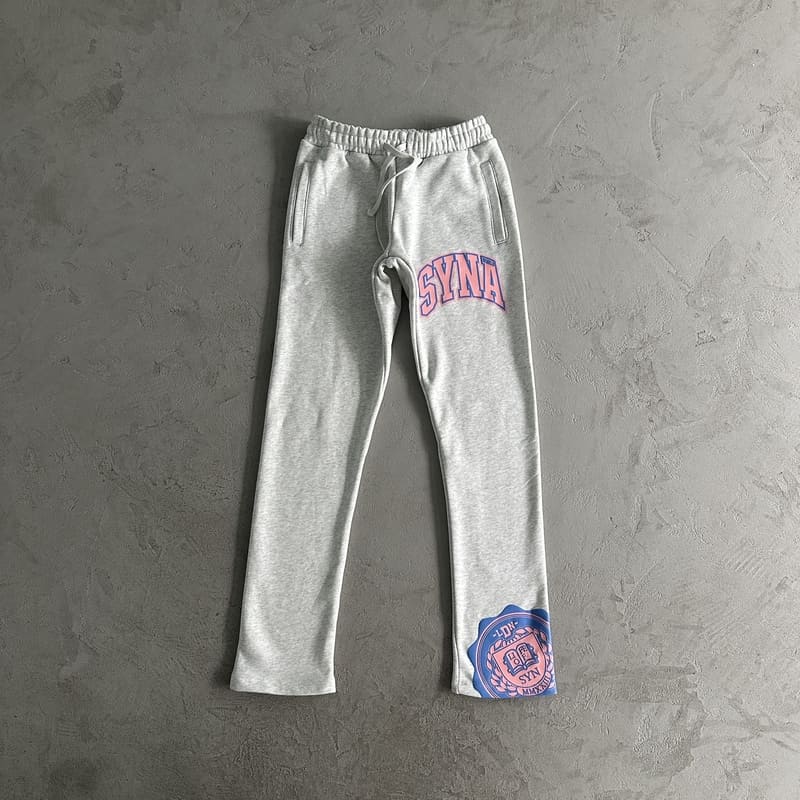 Syna World College Logo Set Grey/Pink