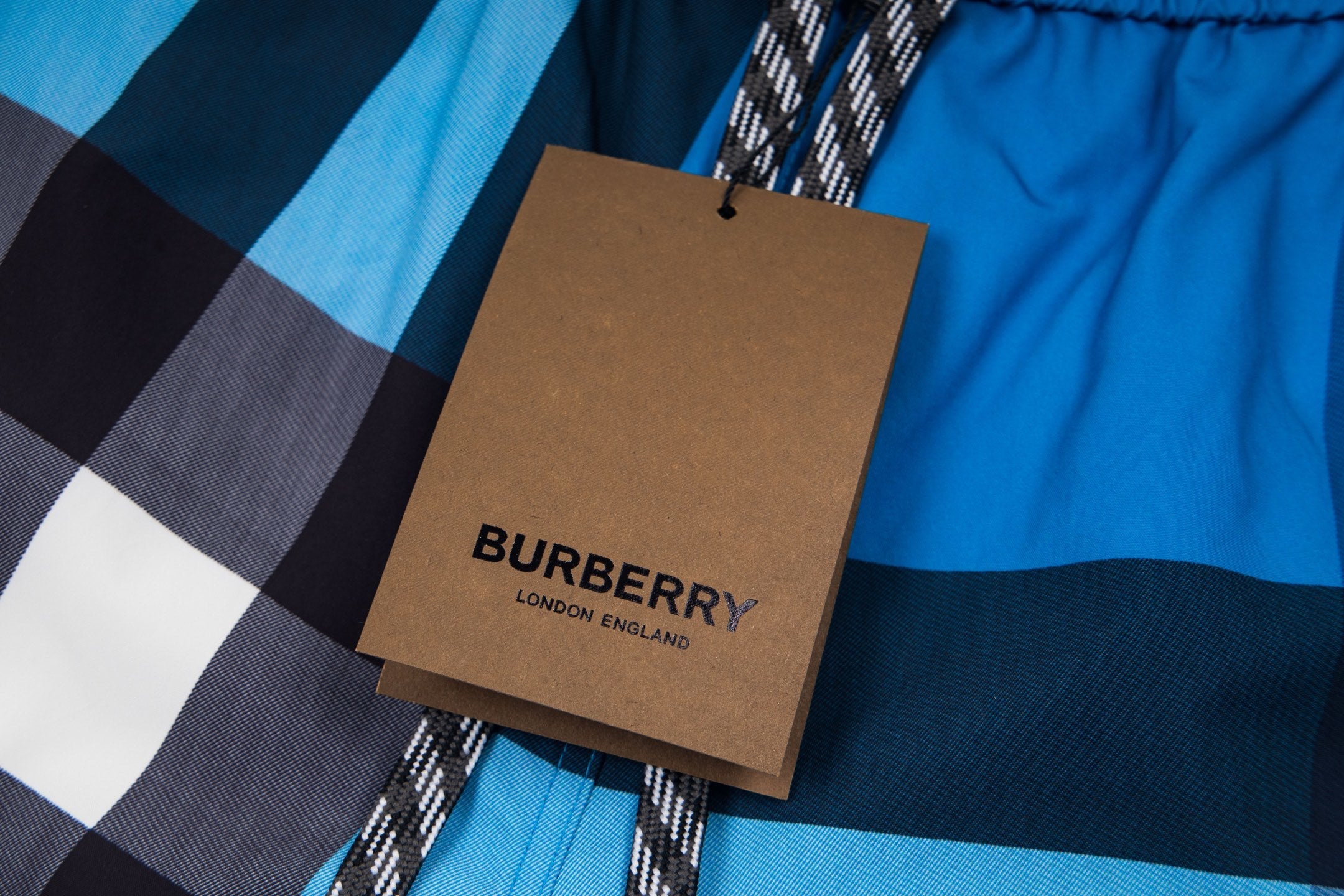 Burberry Bermuda Xadrez de Praia =